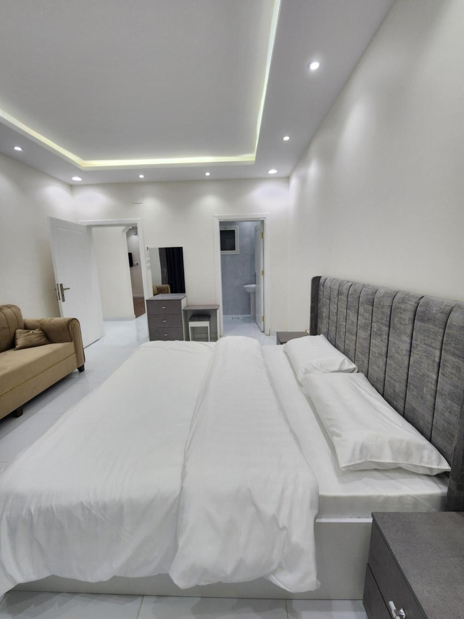 Yaqoot Al Madina Suites Al Awali Kültér fotó