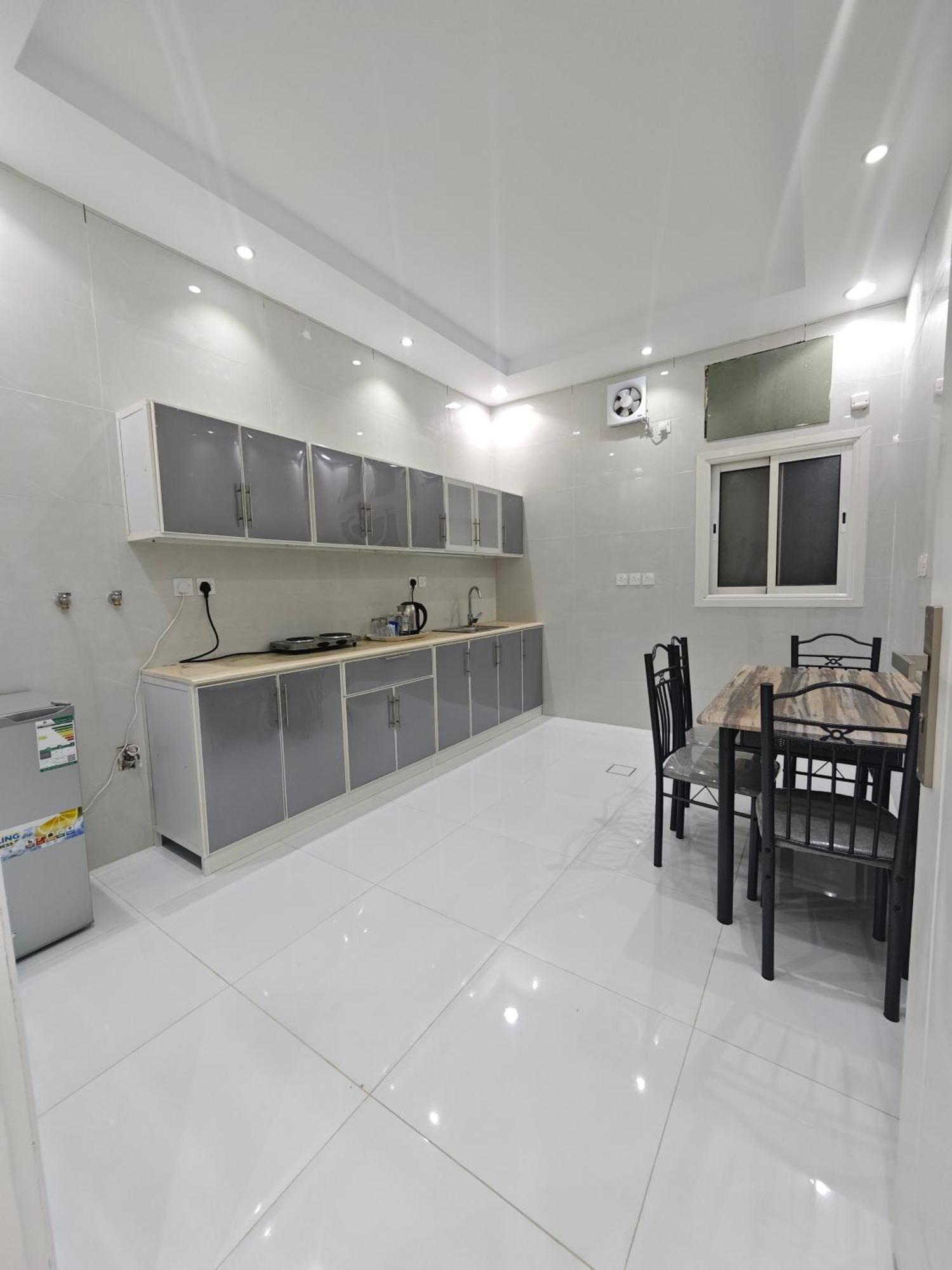 Yaqoot Al Madina Suites Al Awali Kültér fotó